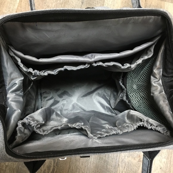 Gyssien diaper bag - Picture 3 of 16